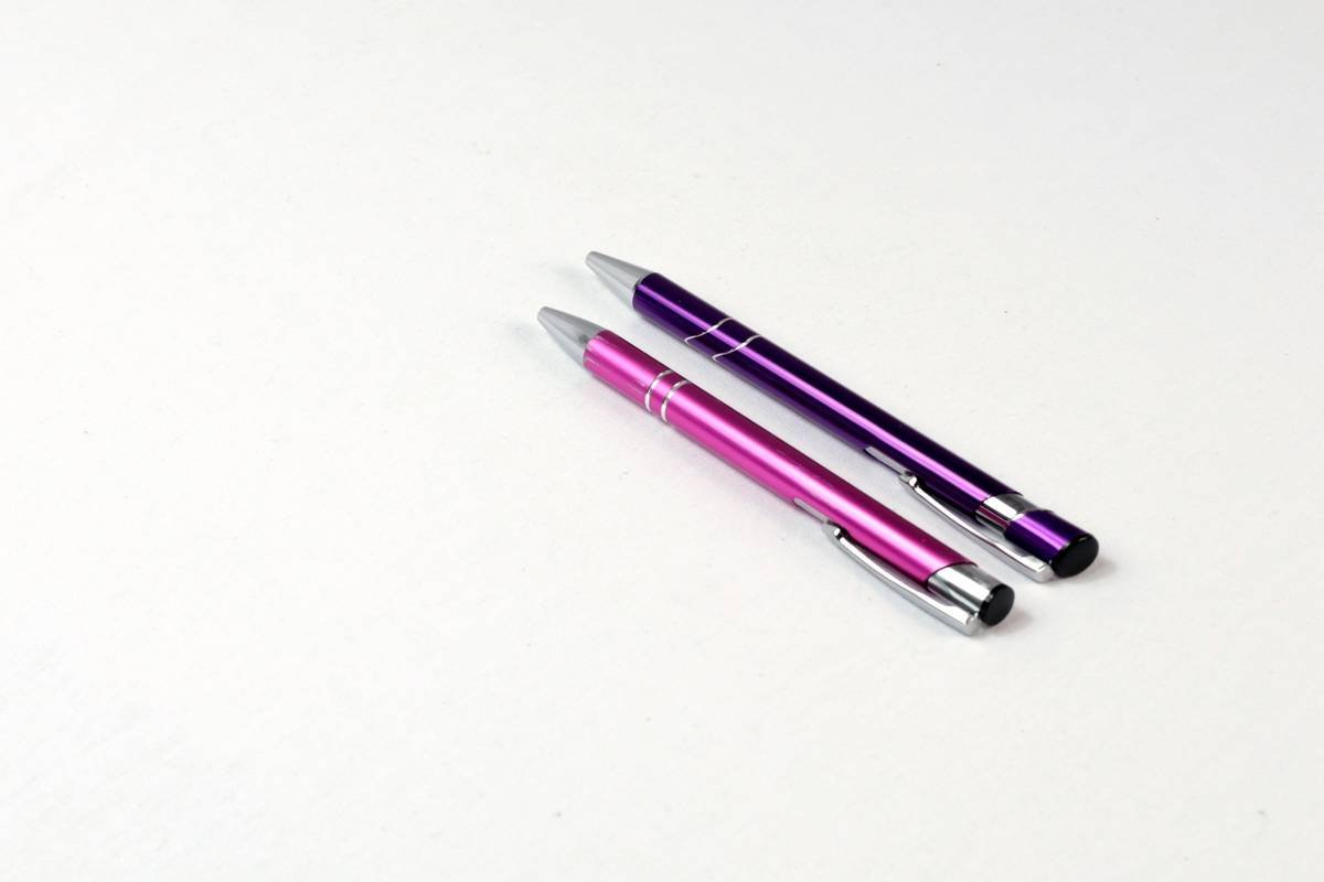 Side-by-side comparison of traditional nail brush vs. nail polish pen tip showing precision difference