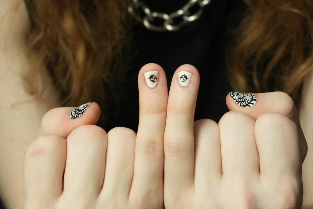 Why Your Easy Nail Art Pen Keeps Smudging (And How to Actually Master It Like a Pro)