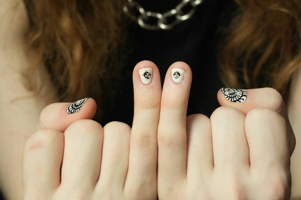 Why Your Easy Nail Art Pen Keeps Smudging (And How to Actually Master It Like a Pro)